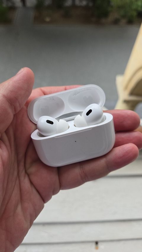 Simsiz qulaqlıq Airpods pro 2 — Bakı