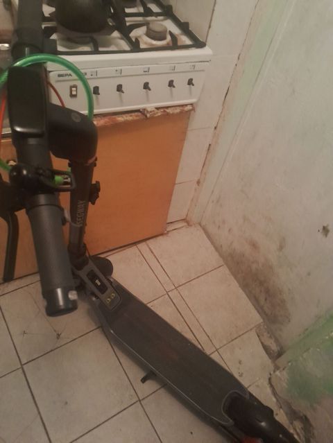 Elektrik skuter – Ninebot by Segway (model xətti ES/Max tipli) — 700 ₼ · Bakı · Skuterlər Elektrik skuter – Ninebot by Segway (model xətti ES/Max tipli) — Bakı