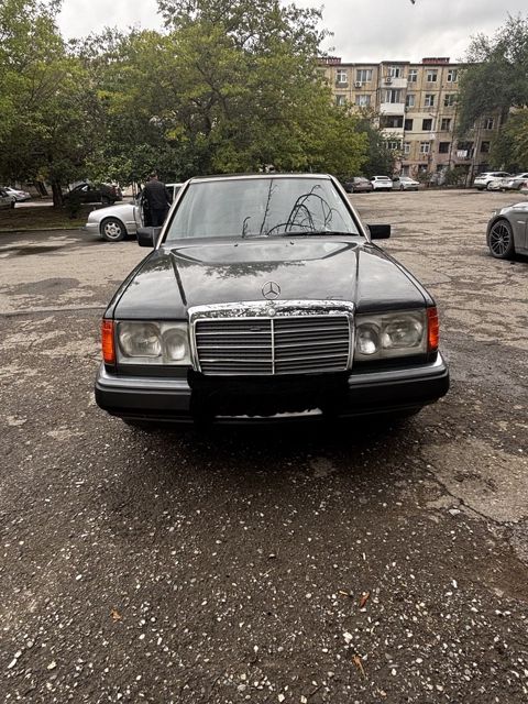 Mercedes 230 E, 2.3 L, 1991 il, 161 000 km — Bakı