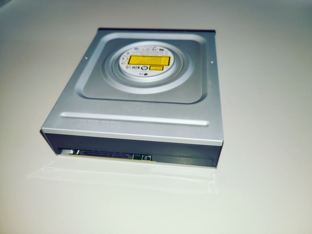 DVD LG M-Disc — Kompüterlər və noutbuklar, Bakı (2)