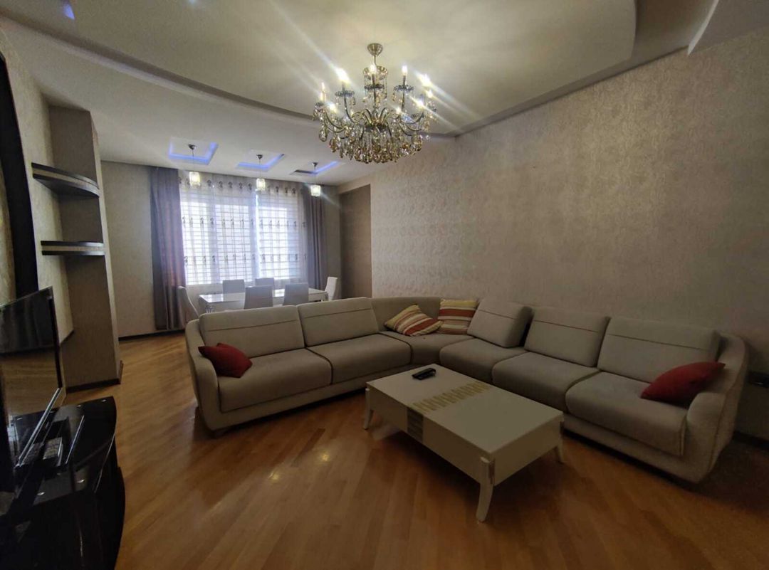 İcarəyə verilir 3 otaqlı yeni tikili 135 m² — Mənzil, Bakı (2)