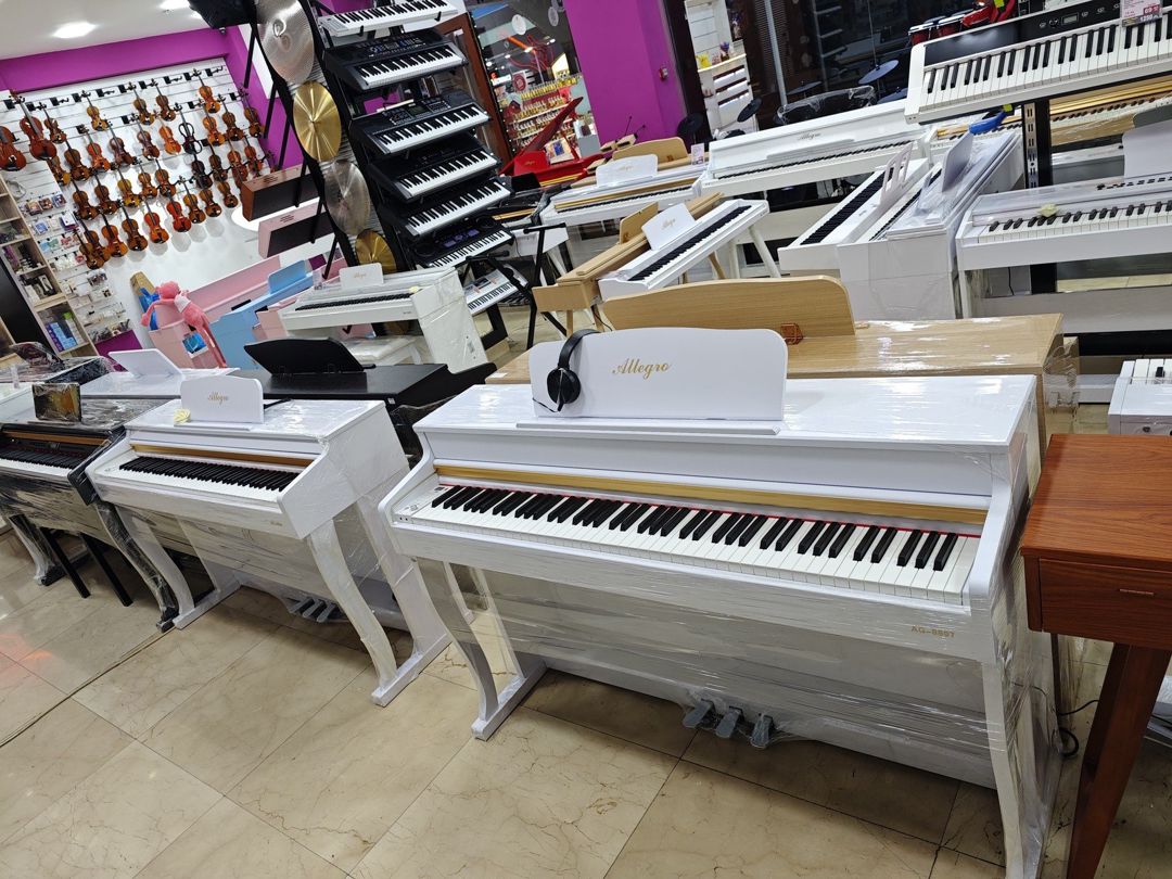 Piano — Musiqiə alətləri, Bakı (11)