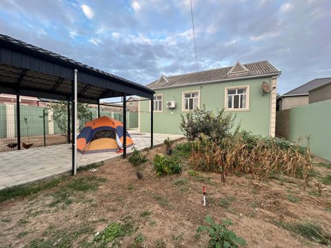 Həyət evi, Binə qəs — Bakı