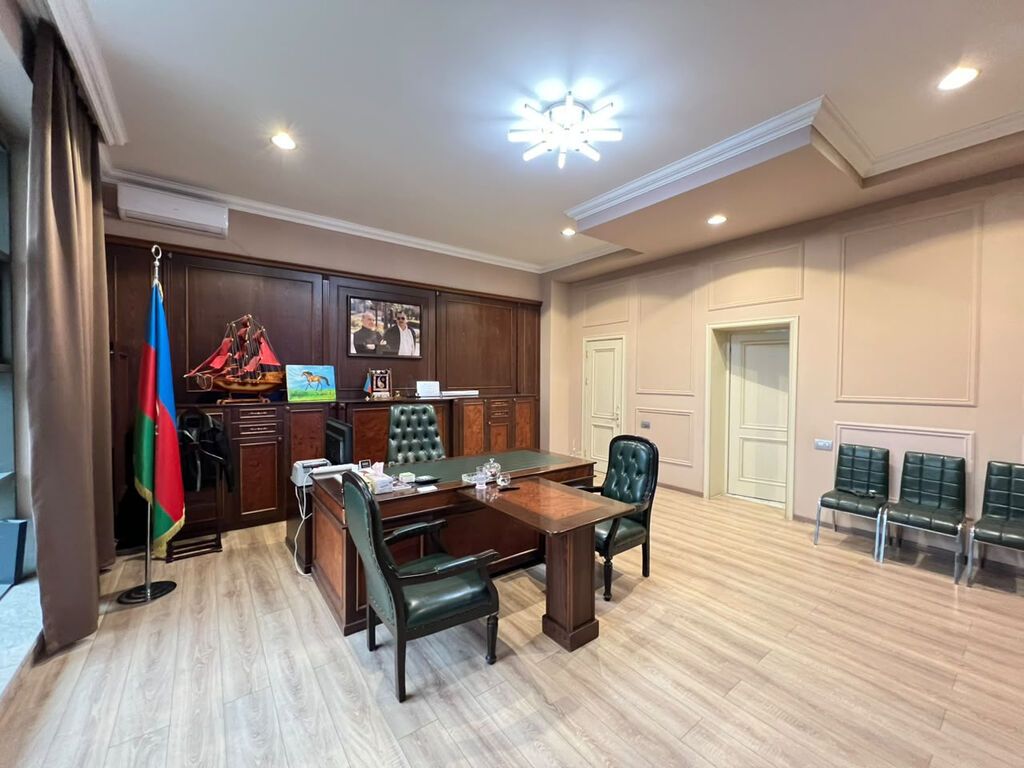 Heydər əliyev mərkəzinə yaxın 204 m² ofis satılır - Lokasiya: Heydər — Əmlak, Bakı