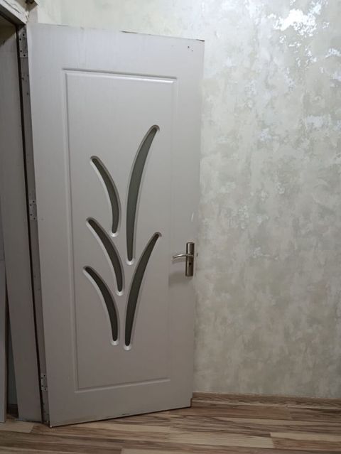 Salam otaq qaparı satılır 2 dənədir 1 irin 80 manat deyirəm 1 ildir — 160 ₼ · Mehdiabad · Pəncərələr, qapılar, balkonlar Salam otaq qaparı satılır 2 dənədir 1 irin 80 manat deyirəm 1 ildir — Mehdiabad