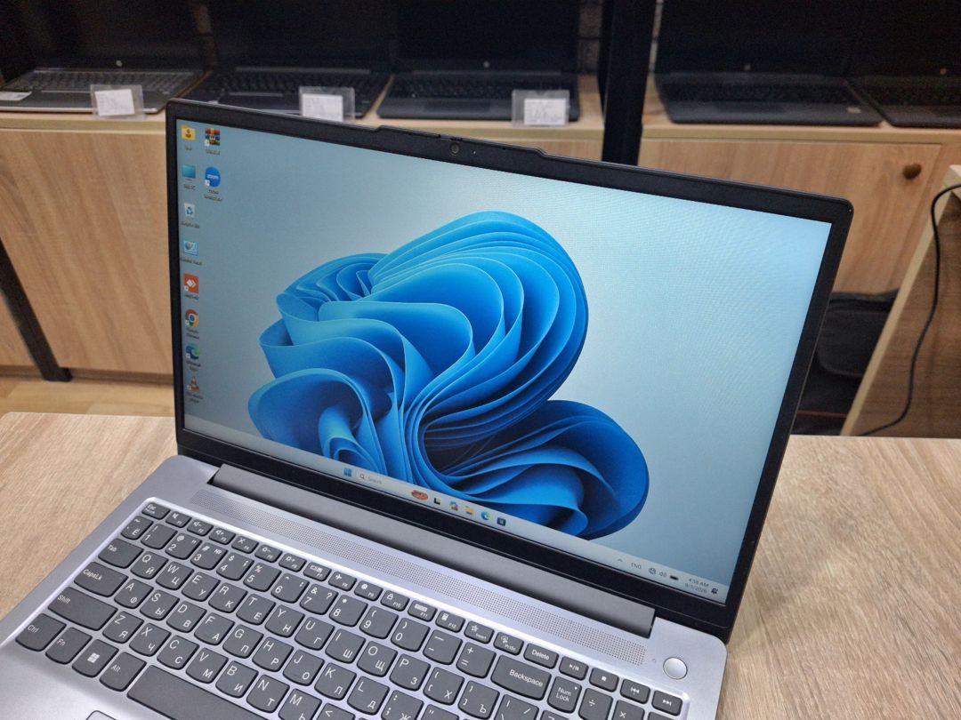 Noutbuk Lenovo i3 1315U 8gb Ram 256GB — Noutbuklar, Bakı (6)
