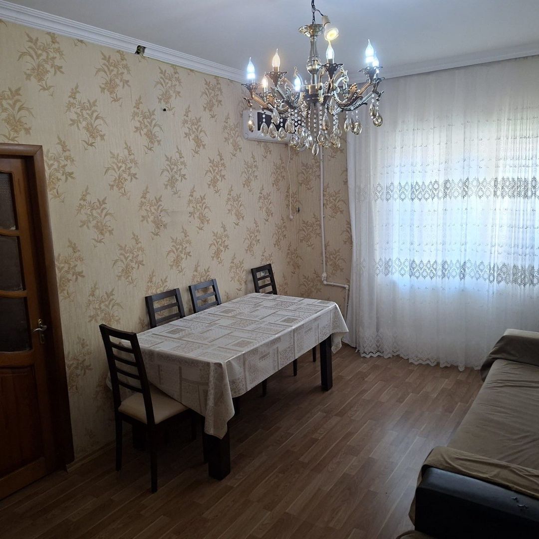 Satılır 4 otaqlı köhnə tikili 100 m² — Mənzil, Bakı (6)