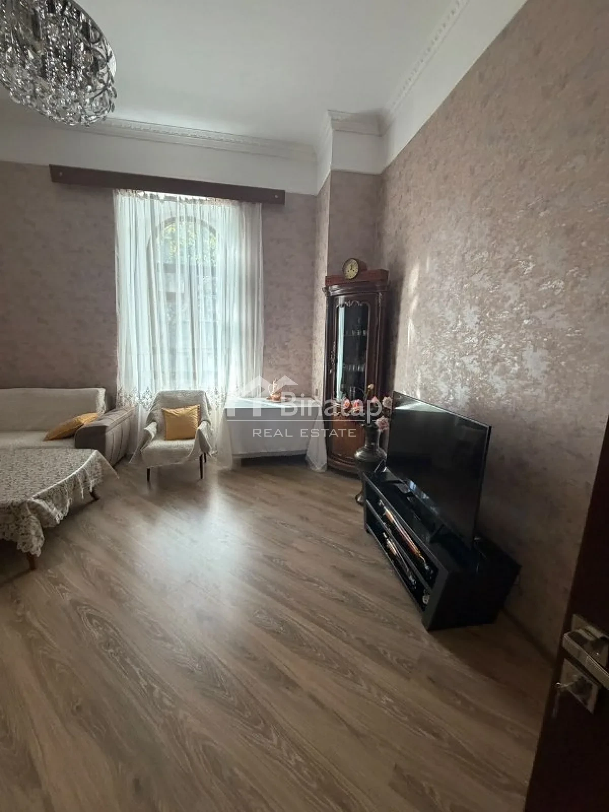 Satılır 4 otaqlı köhnə tikili 200 m², Sahil metrosu, Səbail rayonu — Mənzil, Bakı (2)