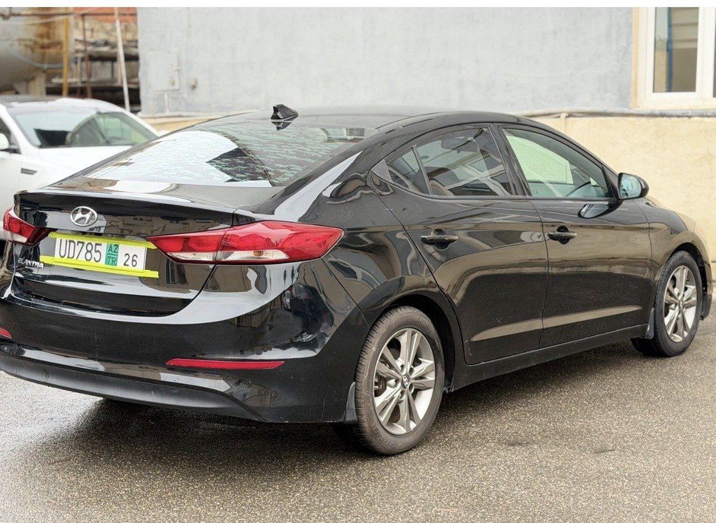 Hyundai Elantra, 2.0 L, 2018 il, 175 000 km — Avtomobillər, Bakı (2)