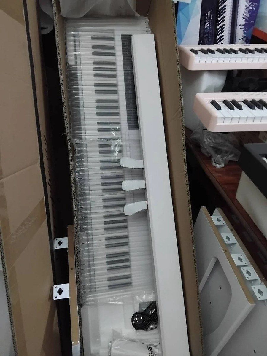 Sintezator — Musiqiə alətləri, Bakı (3)