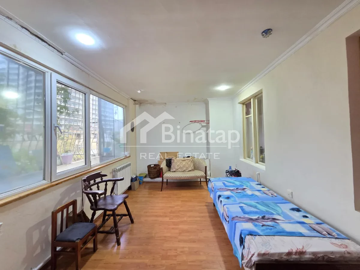 Satılır 3 otaqlı köhnə tikili 70 m², Nizami metrosu, Yasamal rayonu — Mənzil, Bakı (4)