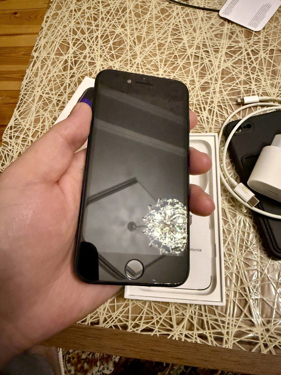 Apple iPhone SE (2022) Black 128GB/4GB — Smartfonlar, Xırdalan (3)