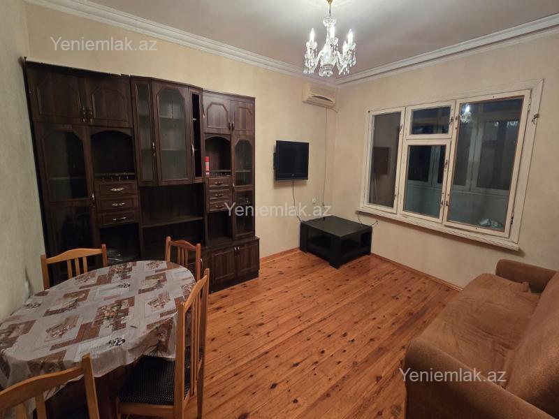 Kirayə 4 otaqlı Bina evi menzil (Köhnə tikili), 80 m², 10-cu mikrorayon — Mənzil, Sumqayıt