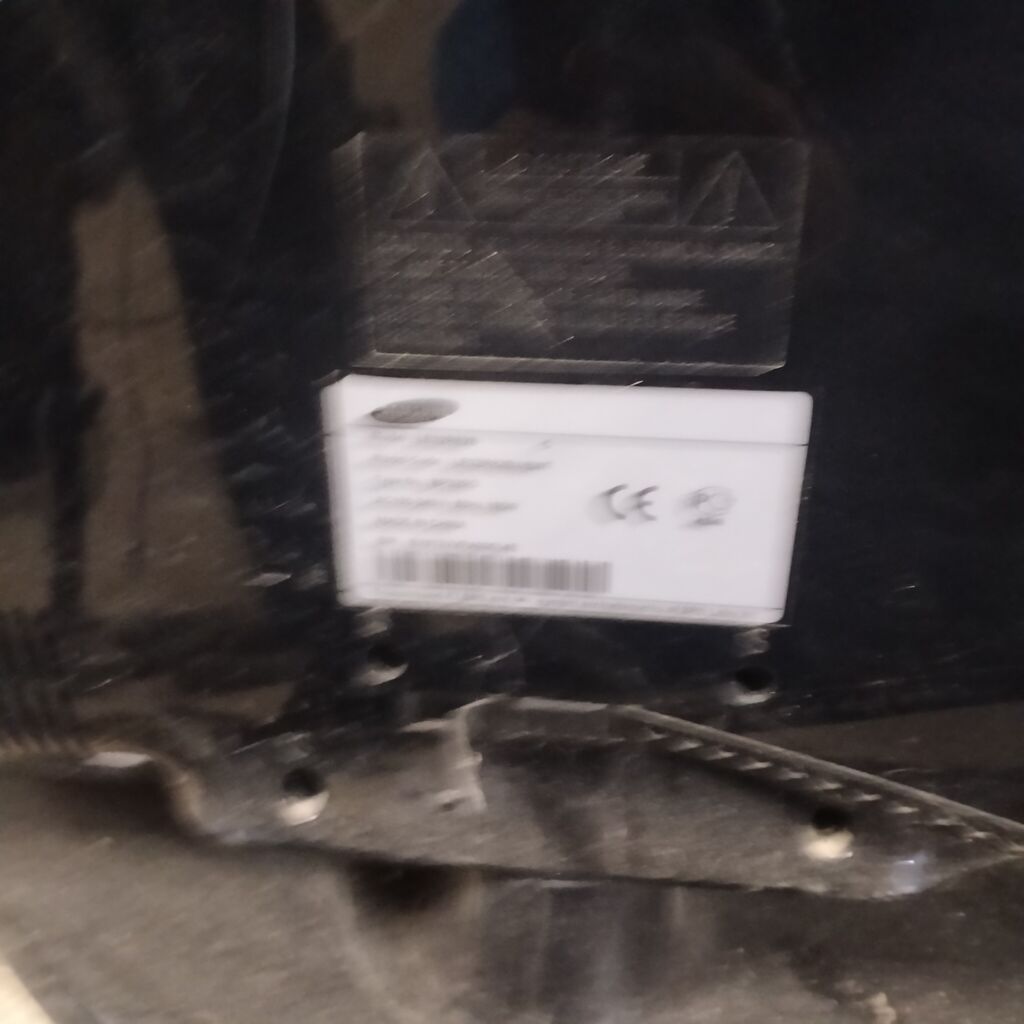 Samsung LCD monitor/TV - Ekran diaqonalı: təxminən 22–24 düym (şəkilə — Monitorlər, Bakı (2)
