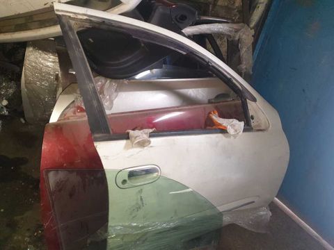 "Nissan Sunny" ön qapı — Bakı
