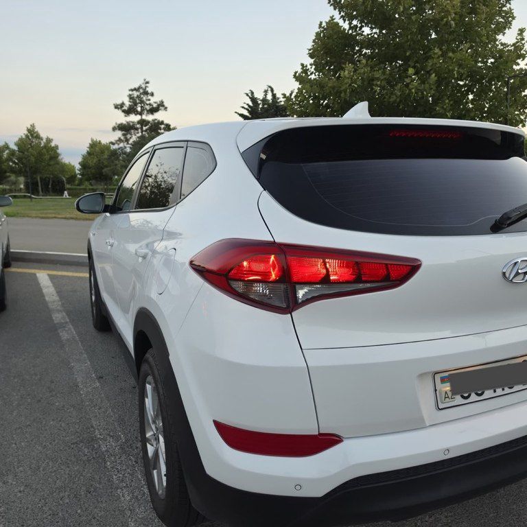 Hyundai Tucson, 1.7 L, 2017 il, 199 500 km — Avtomobillər, Bakı (4)