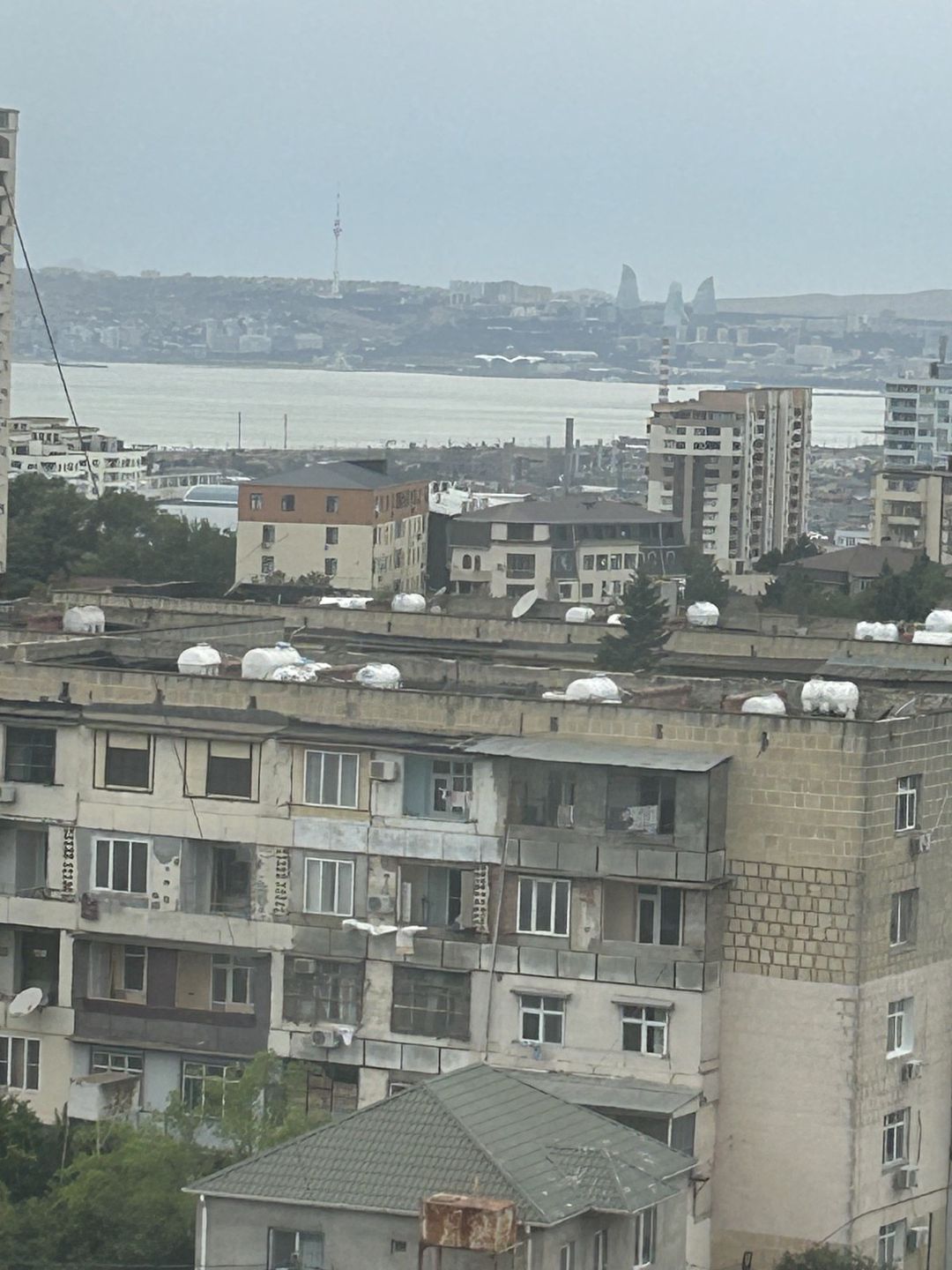 Satılır 2 otaqlı köhnə tikili 56 m² — Mənzil, Bakı (12)