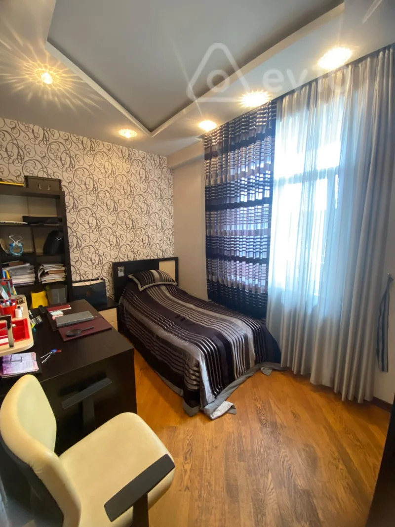 4 otaqlı mənzil, 128 m², Məmməd Cəfər Cəfərov küç — Mənzil, Bakı (11)