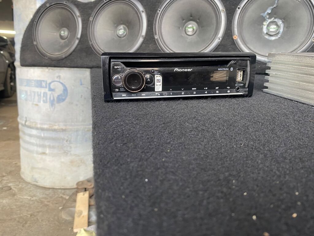 Avtomobil üçün tam audio sistemi Komplektə daxildir: - Pioneer — Avtomobil akustikası, Xırdalan (2)