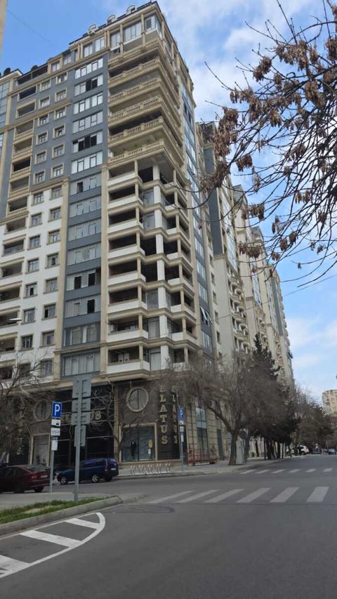 Satılır 2 otaqlı yeni tikili 75 m² — Bakı