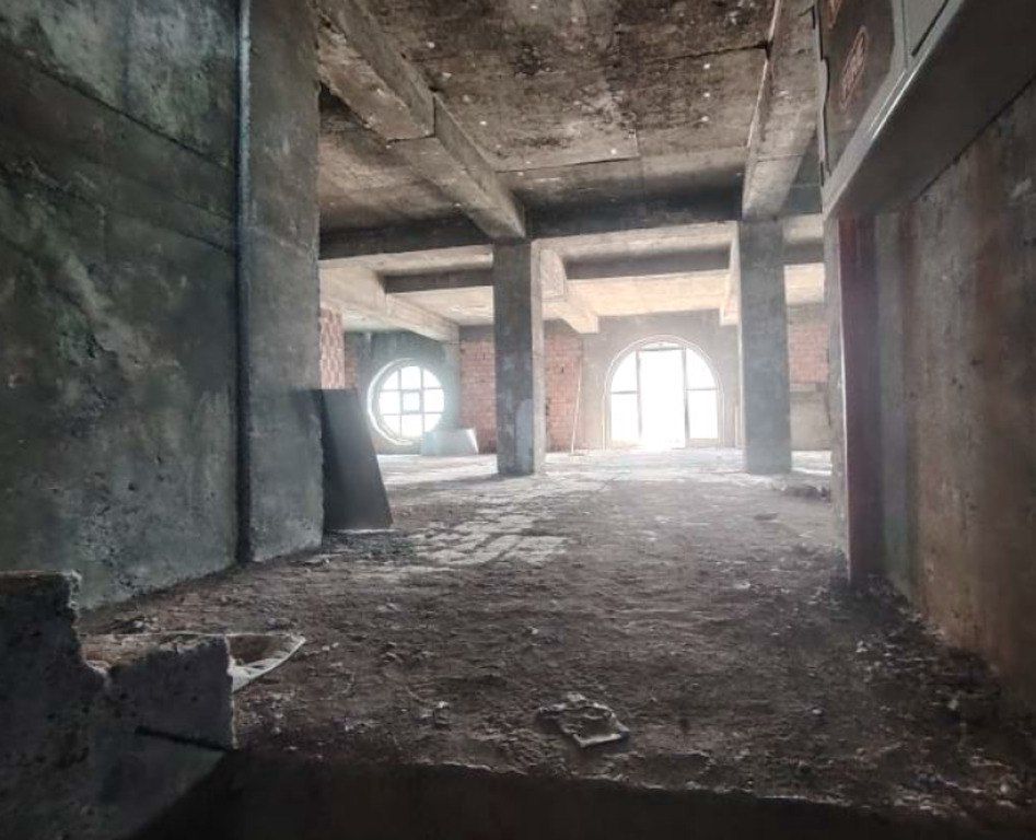 Satılır obyekt 2215 m² — Əmlak, Bakı (9)