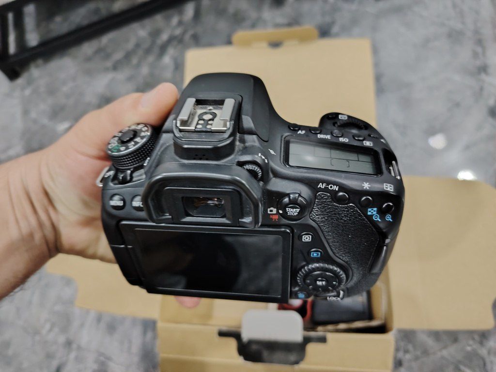 Fotoaparat "Canon 80D" — Foto və video texnikası, Bakı (4)