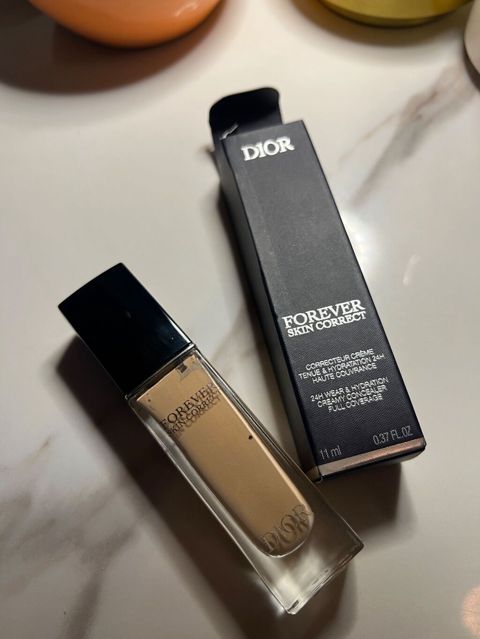 Konsiler Dior Yeni — 20 ₼ · Bakı · Makiyaj Konsiler Dior Yeni — Bakı