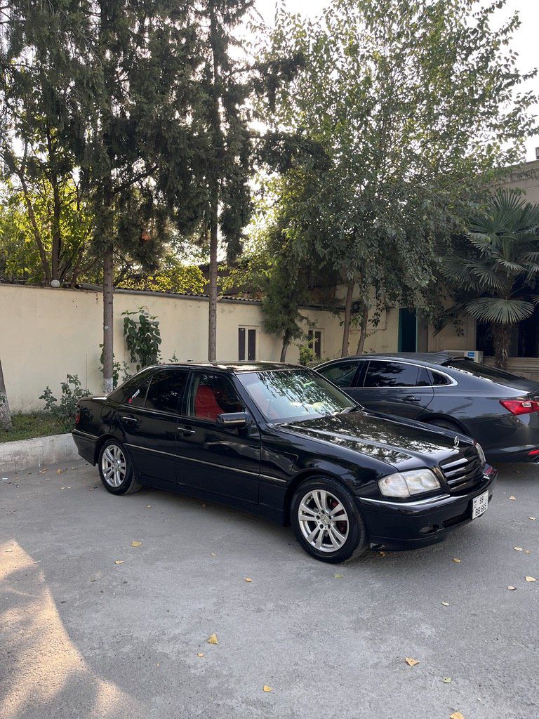 Mercedes C 230, 2.3 L, 1999 il, 300 000 km — Avtomobillər, Qazax (11)