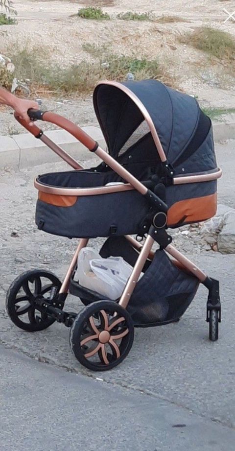 Uşaq arabası — Bakı
