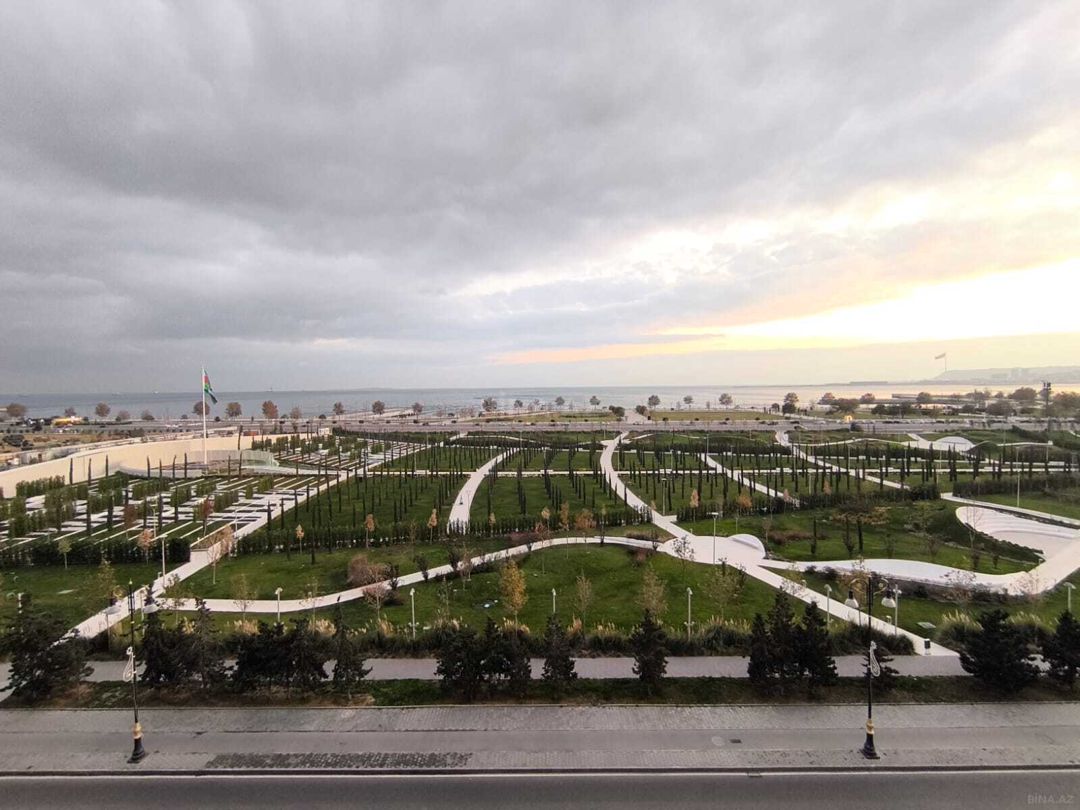 Satılır 4 otaqlı köhnə tikili 100 m² — Mənzil, Bakı (2)