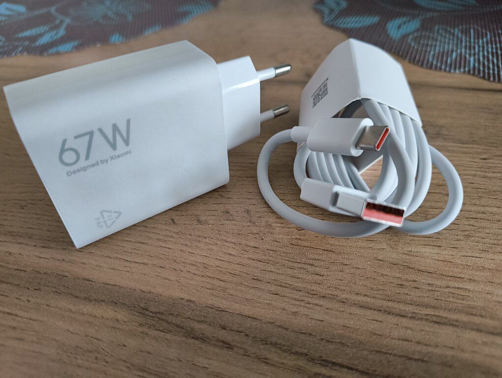 "Xiaomi 14T turbo 67 w" adapter dəsti — Smartfonlar, Bakı