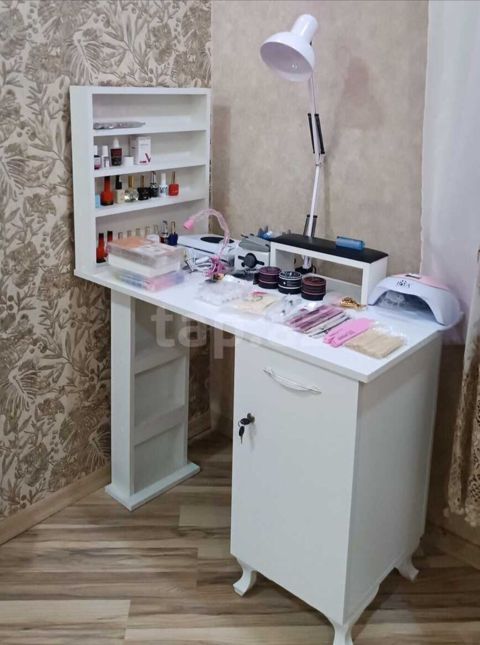 Düz masa, Siyirməli, Polkalı, DSP, Azərbaycan — 449 ₼ · Xırdalan · Salon mebeli Düz masa, Siyirməli, Polkalı, DSP, Azərbaycan — Xırdalan