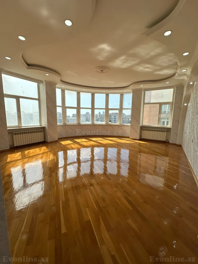 Satılır 3 otaqlı Mənzil Yeni tikili 150 m² Bakı, Yasamal r., Elmlər Akademiyası m — Mənzil, Bakı (2)