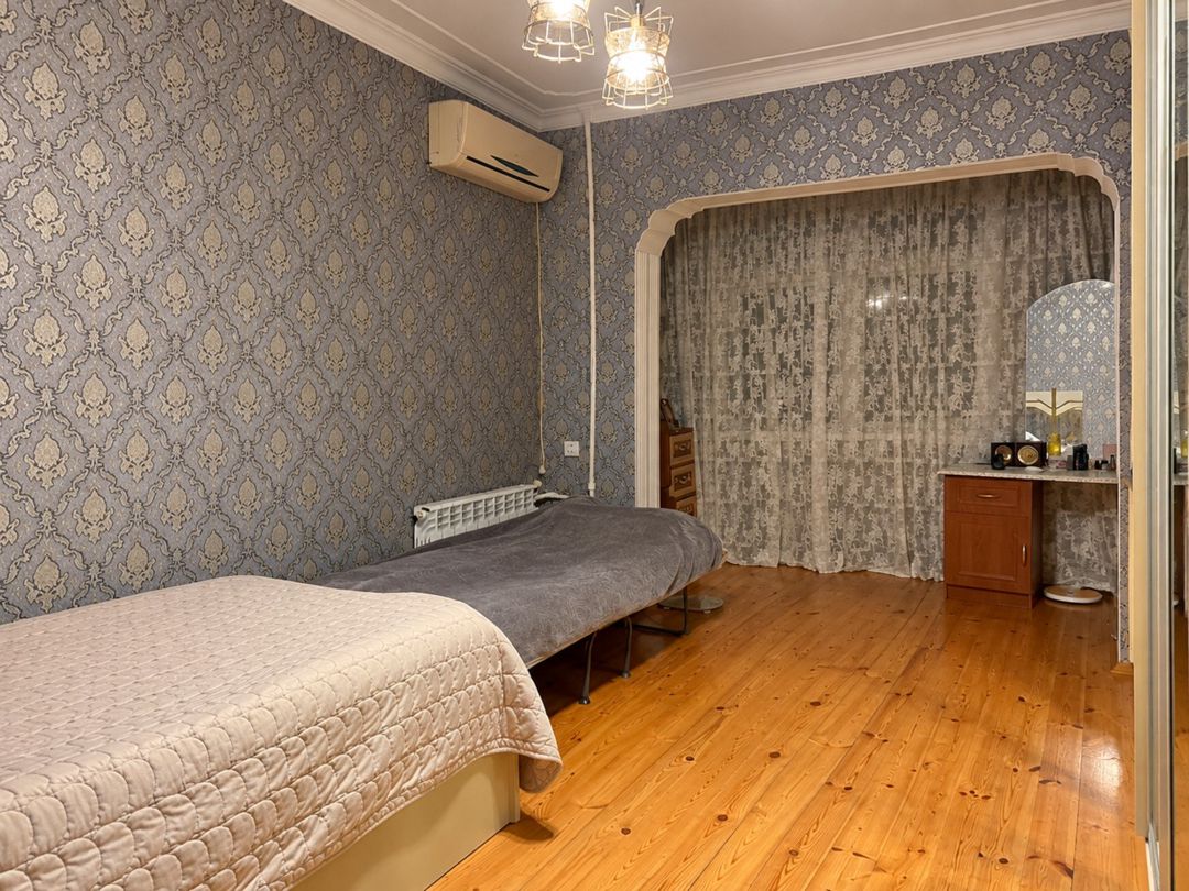 Satılır 2 otaqlı köhnə tikili 66 m² — Mənzil, Bakı (6)