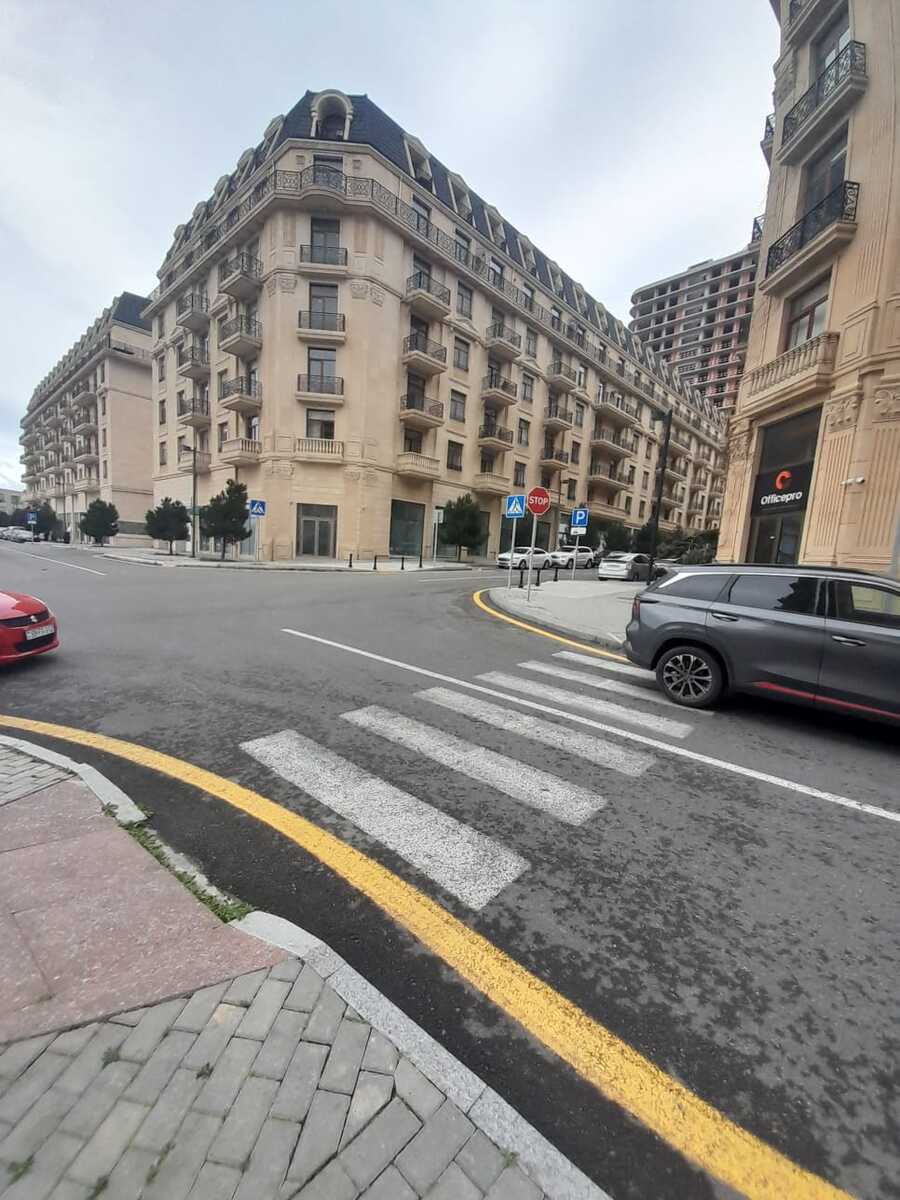 Satılır 3 otaqlı yeni tikili 126 m² — Mənzil, Bakı