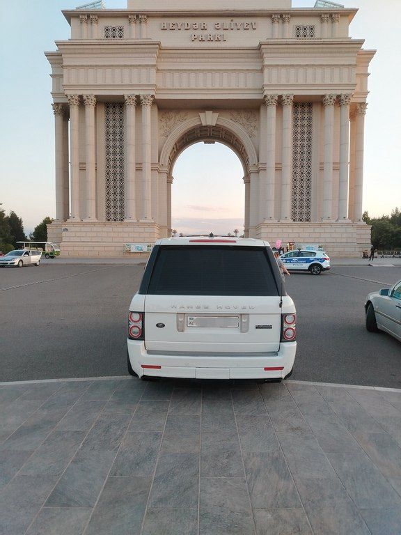 Land Rover Range Rover, 4.2 L, 2007 il, 300 000 km — Avtomobillər, Gəncə (5)