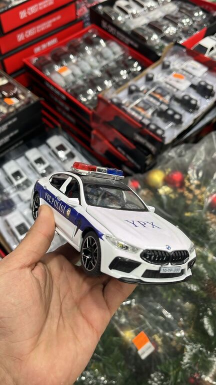 Metal YPX Polis avtomobili — Bakı
