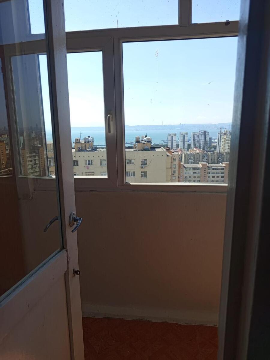 Satılır 3 otaqlı köhnə tikili 100 m² — Mənzil, Bakı (9)