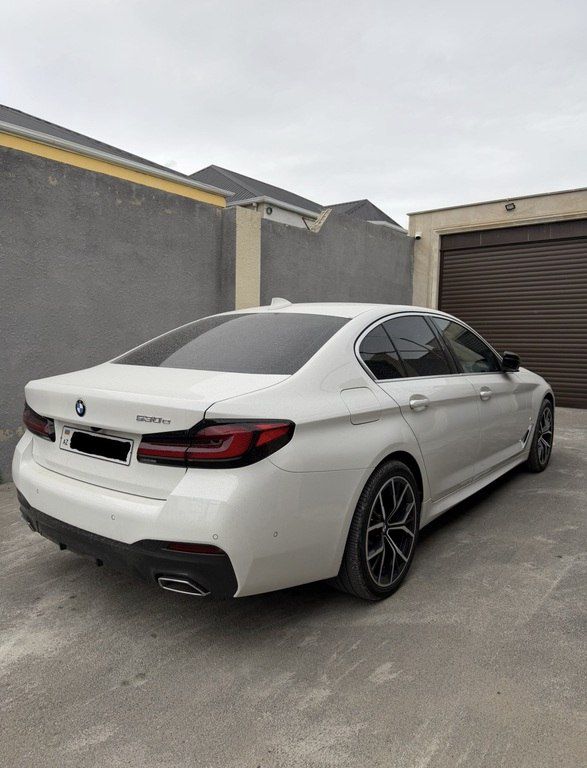 BMW 530e, 2.0 L, 12 kWh, 2021 il, 106 000 km — Avtomobillər, Bakı (6)