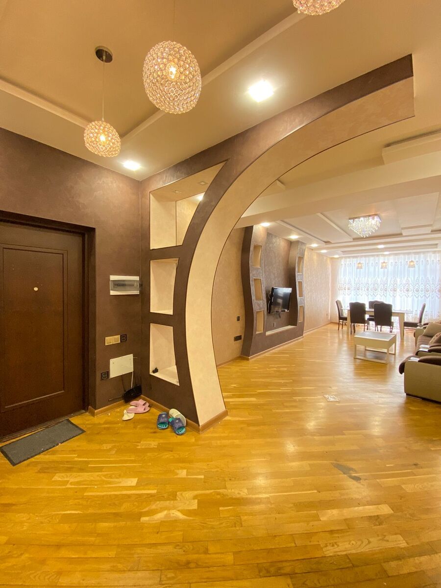 İcarəyə verilir 3 otaqlı yeni tikili 140 m² — Mənzil, Bakı (4)