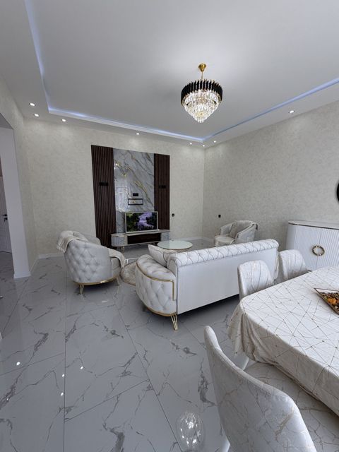 İcarəyə verilir 3 otaqlı həyət evi/bağ evi 170 m² — 350 ₼ · Bakı · Ev, villa İcarəyə verilir 3 otaqlı həyət evi/bağ evi 170 m² — Bakı