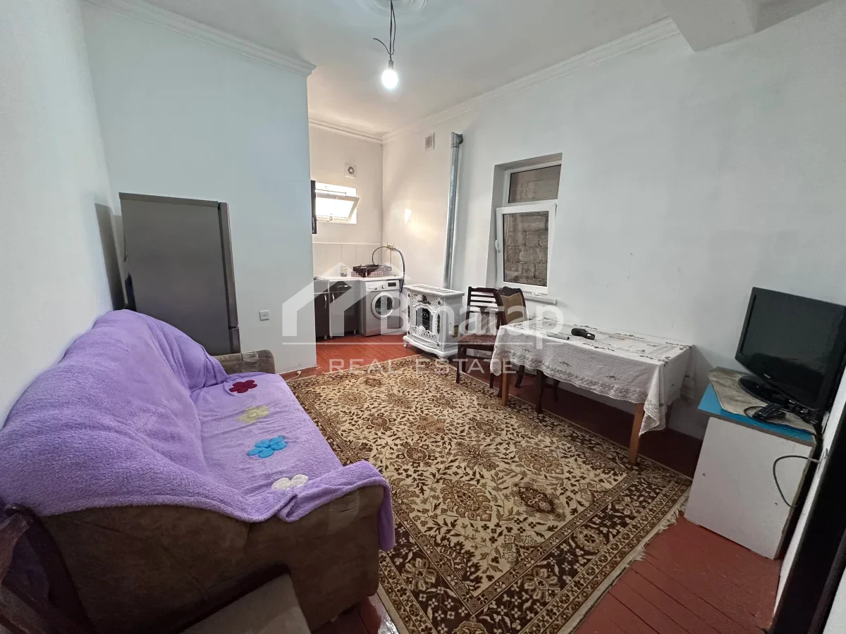 İcarəyə verilir 2 otaqlı həyət evi / bağ evi 35 m², Xırdalan şəhəri — Bakı
