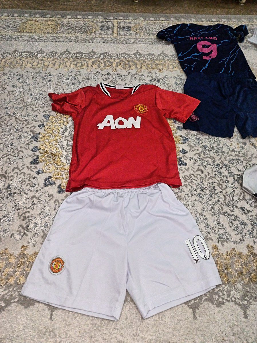 Manchester forması — Uşaq geyimi, Bakı (2)