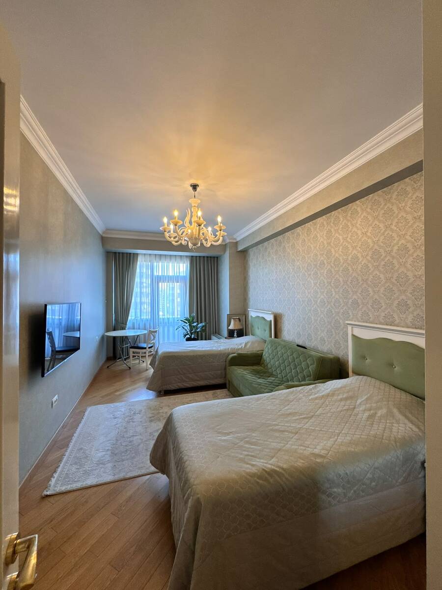 3-otaqlı yeni tikili, Salatın Əsgərova küç., 175 m² — Mənzil, Bakı (12)
