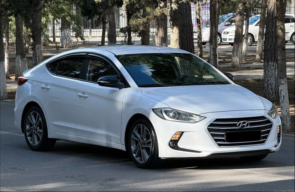 Hyundai Avante, 1.6 L, 2017 il, 133 000 km — Avtomobillər, Bakı (4)