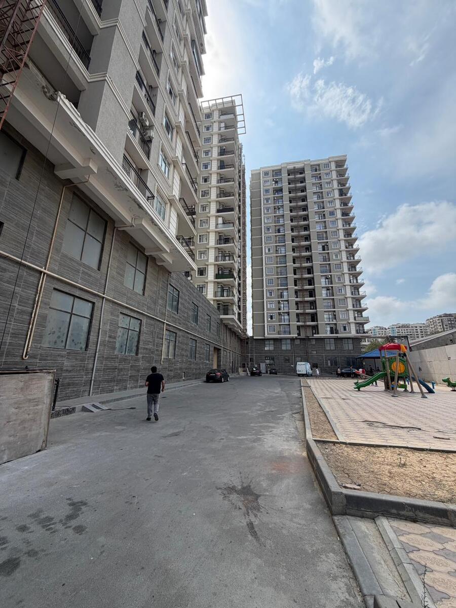 Satılır 4 otaqlı yeni tikili 181.2 m² — Mənzil, Bakı (2)