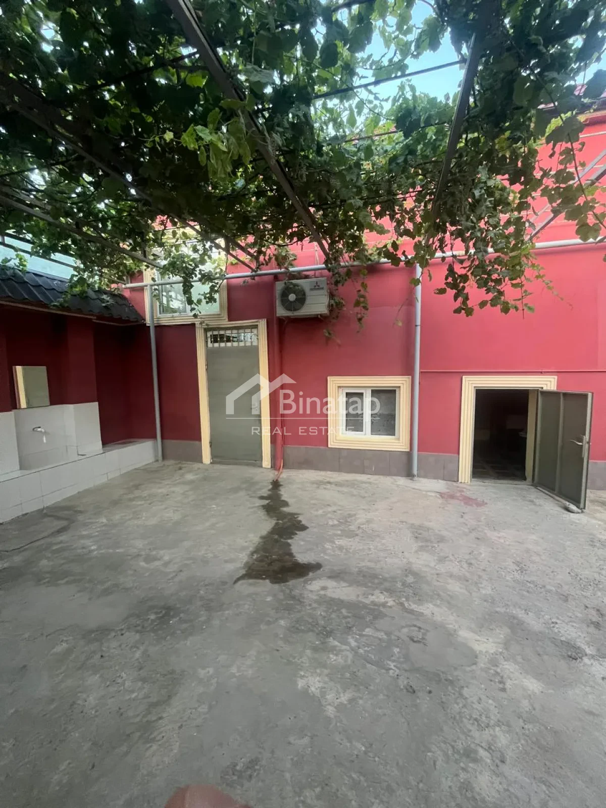 Satılır 4 otaqlı həyət evi / bağ evi 120 m², Avtovağzal metrosu, Abşeron rayonu — 185 000 ₼ · Bakı · Ev, villa Satılır 4 otaqlı həyət evi / bağ evi 120 m², Avtovağzal metrosu, Abşeron rayonu — Bakı