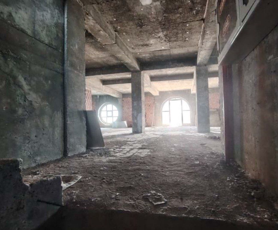 Satılır obyekt 2215 m² — Əmlak, Bakı (11)