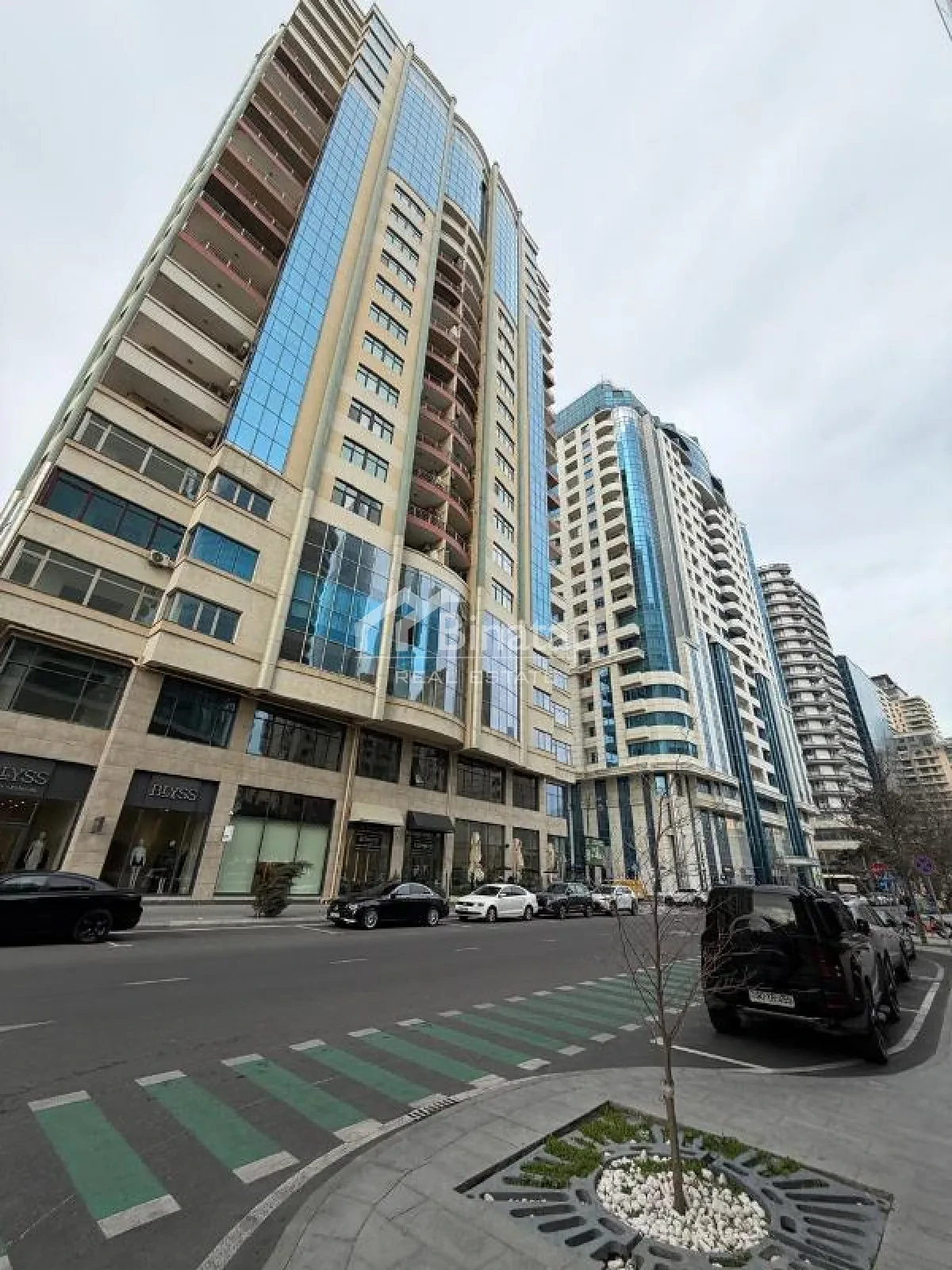 Satılır 4 otaqlı yeni tikili 240 m², 28 May metrosu, Nəsimi rayonu — 1 150 000 ₼ · Bakı · Mənzil Satılır 4 otaqlı yeni tikili 240 m², 28 May metrosu, Nəsimi rayonu — Bakı