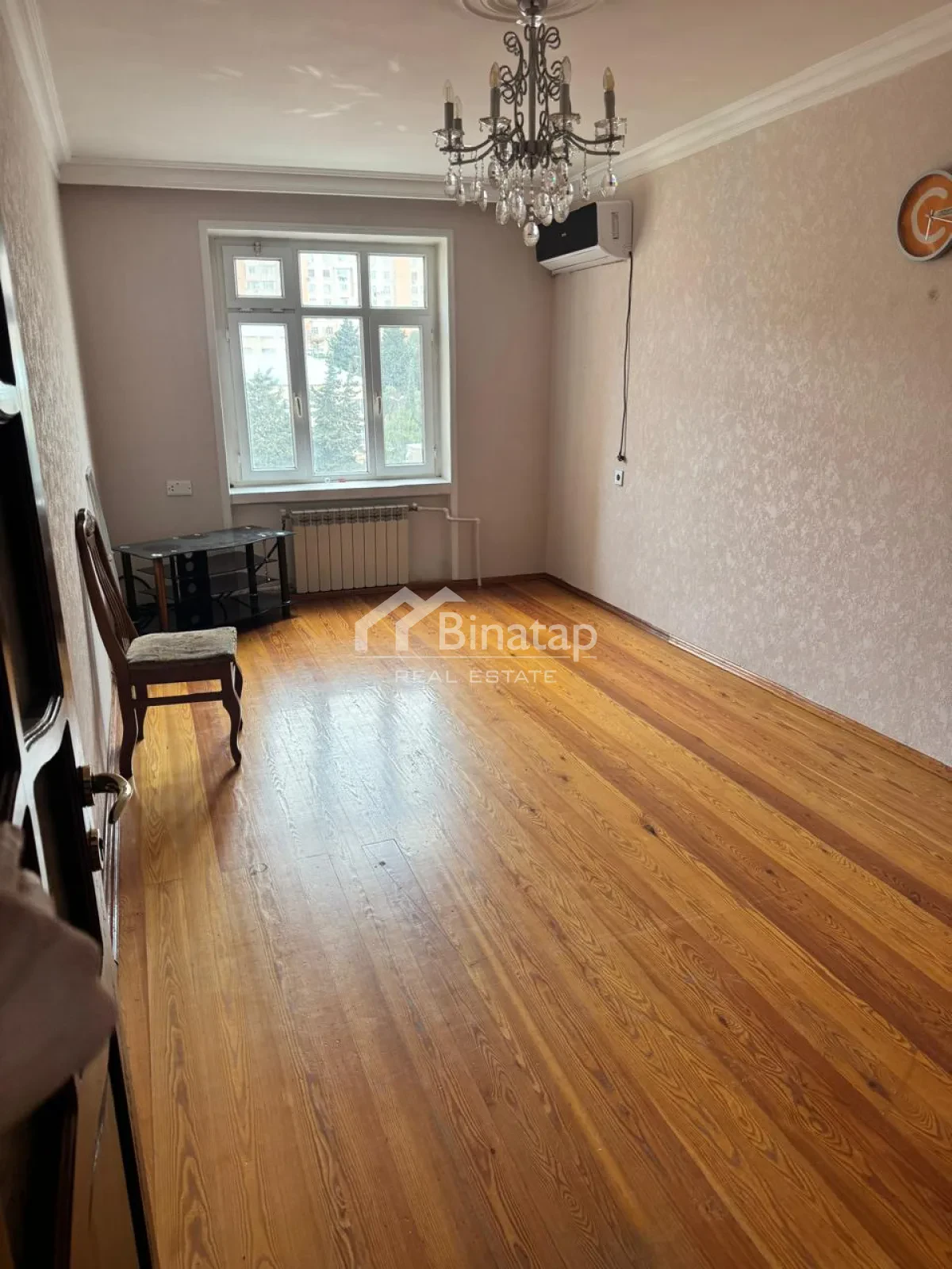 Satılır 3 otaqlı köhnə tikili 60 m², Xalqlar Dostluğu metrosu, Suraxanı rayonu — Bakı